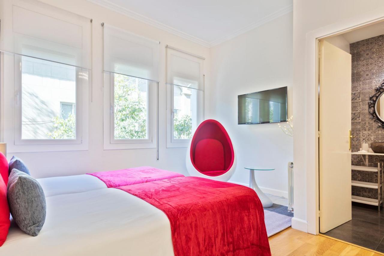 Villa Victoria Barcelona Bagian luar foto